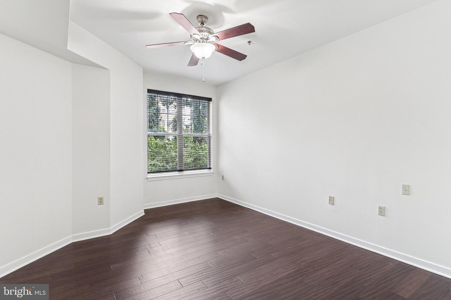1641 INTERNATIONAL DR #207, MCLEAN, Virginia 22102, 2 Bedrooms Bedrooms, ,1 BathroomBathrooms,Residential,For sale,1641 INTERNATIONAL DR #207,VAFX2260396 MLS # VAFX2260396