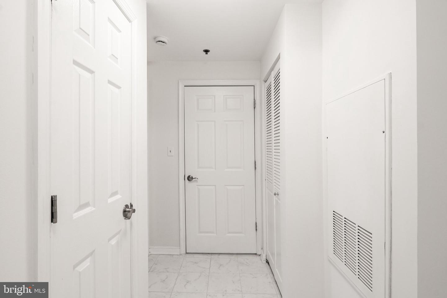 1641 INTERNATIONAL DR #207, MCLEAN, Virginia 22102, 2 Bedrooms Bedrooms, ,1 BathroomBathrooms,Residential,For sale,1641 INTERNATIONAL DR #207,VAFX2260396 MLS # VAFX2260396