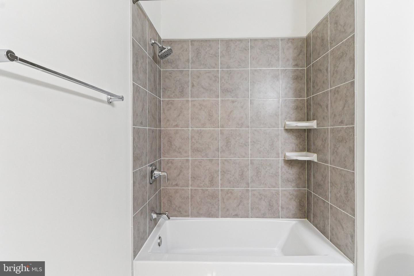 1641 INTERNATIONAL DR #207, MCLEAN, Virginia 22102, 2 Bedrooms Bedrooms, ,1 BathroomBathrooms,Residential,For sale,1641 INTERNATIONAL DR #207,VAFX2260396 MLS # VAFX2260396