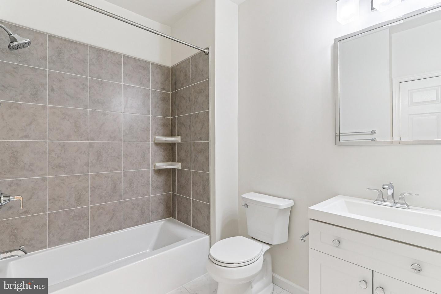 1641 INTERNATIONAL DR #207, MCLEAN, Virginia 22102, 2 Bedrooms Bedrooms, ,1 BathroomBathrooms,Residential,For sale,1641 INTERNATIONAL DR #207,VAFX2260396 MLS # VAFX2260396