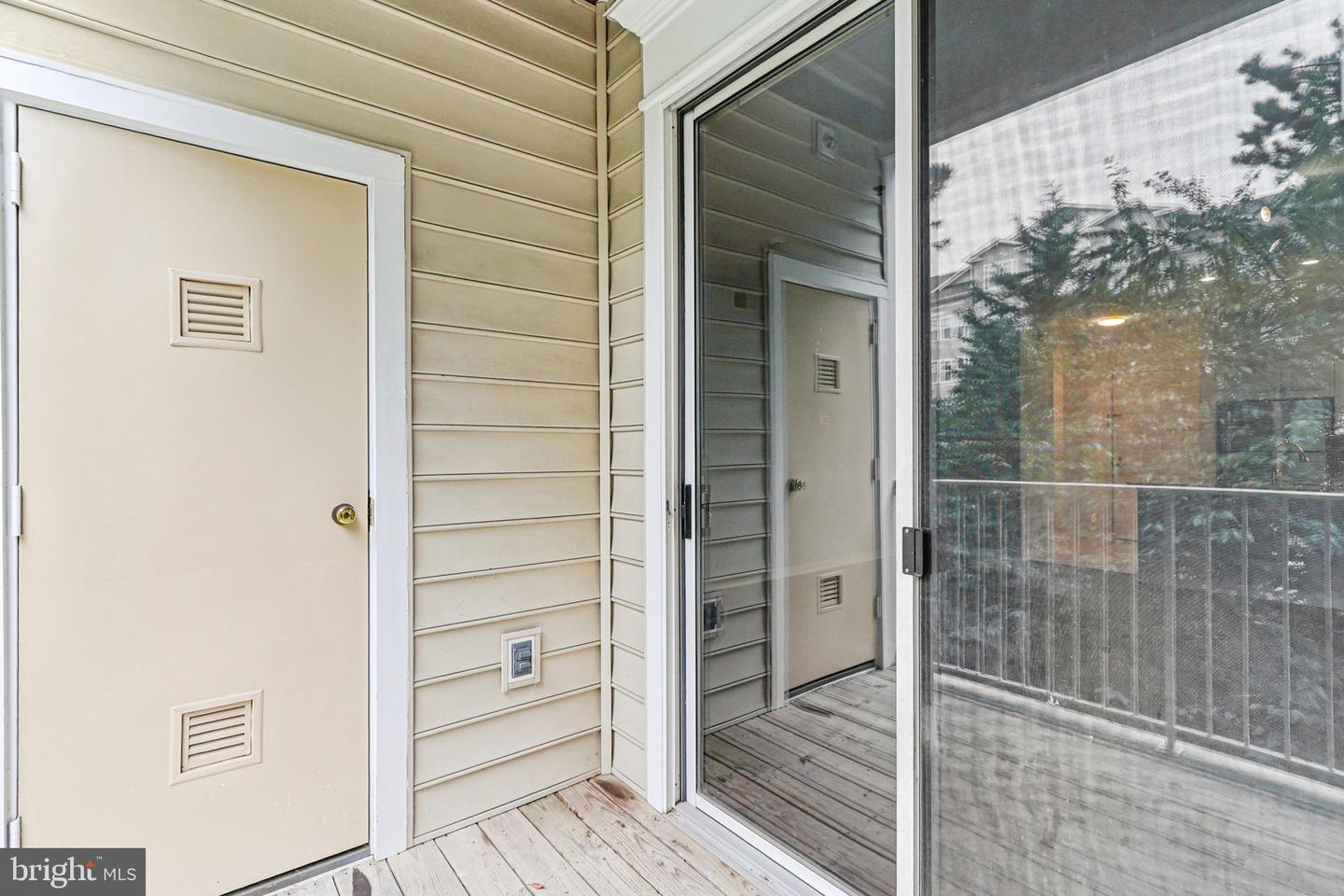 1641 INTERNATIONAL DR #207, MCLEAN, Virginia 22102, 2 Bedrooms Bedrooms, ,1 BathroomBathrooms,Residential,For sale,1641 INTERNATIONAL DR #207,VAFX2260396 MLS # VAFX2260396