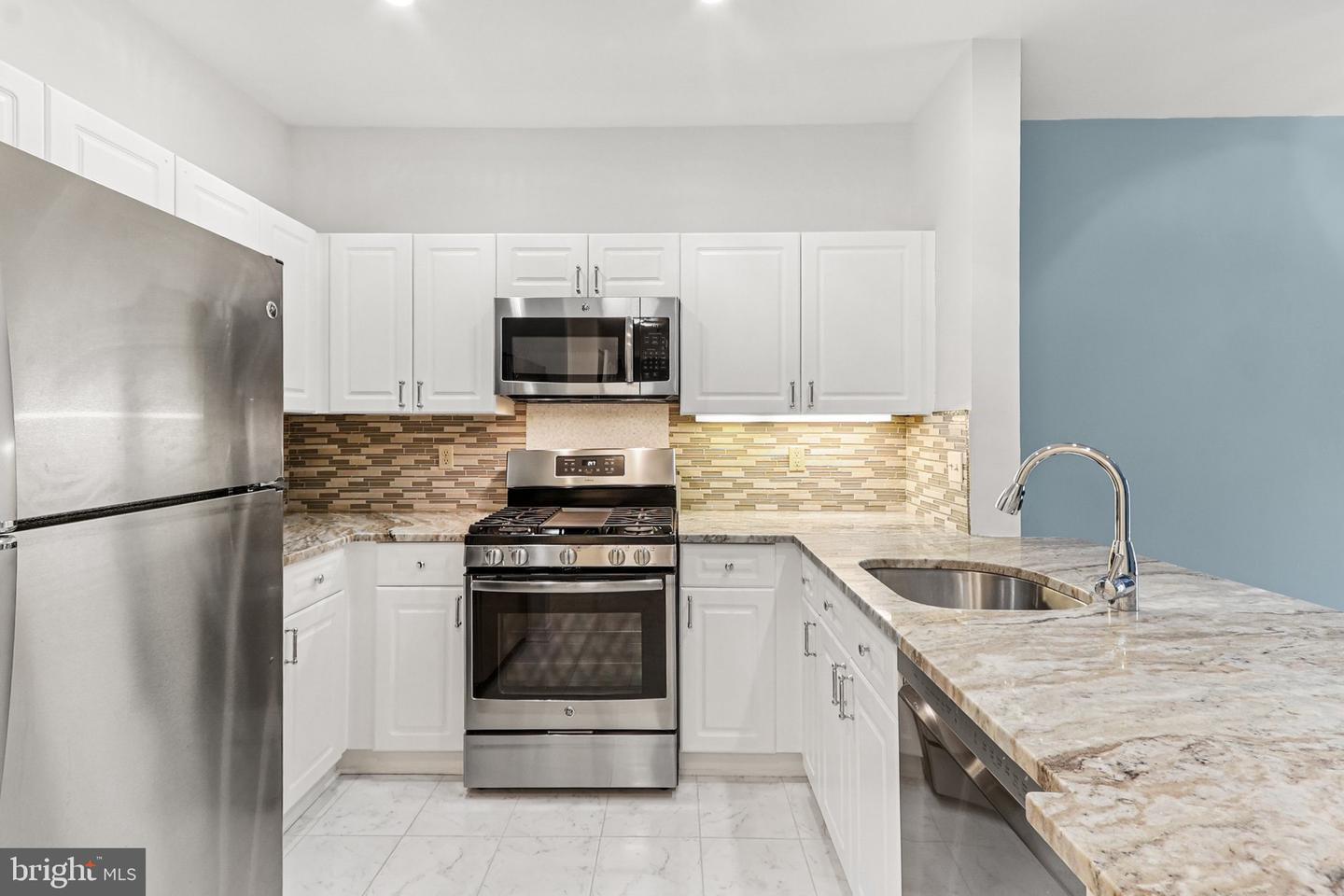 1641 INTERNATIONAL DR #207, MCLEAN, Virginia 22102, 2 Bedrooms Bedrooms, ,1 BathroomBathrooms,Residential,For sale,1641 INTERNATIONAL DR #207,VAFX2260396 MLS # VAFX2260396