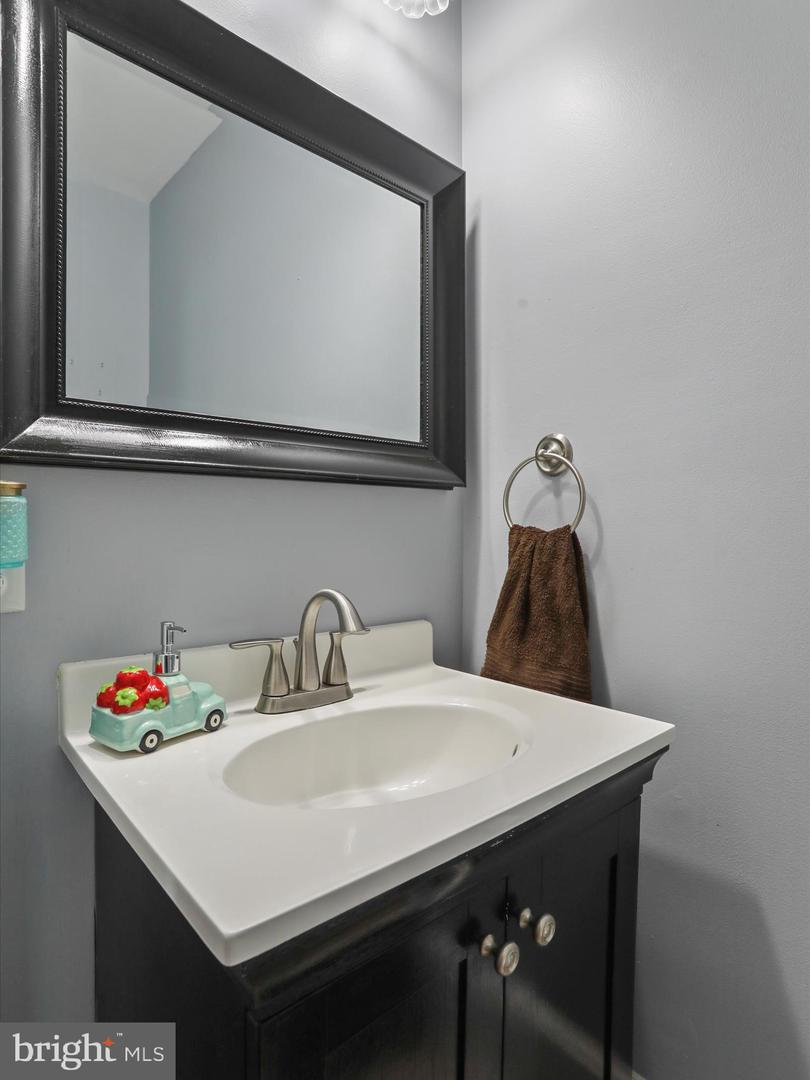 141 N FUNK ST, STRASBURG, Virginia 22657, 4 Bedrooms Bedrooms, ,1 BathroomBathrooms,Residential,For sale,141 N FUNK ST,VASH2012200 MLS # VASH2012200