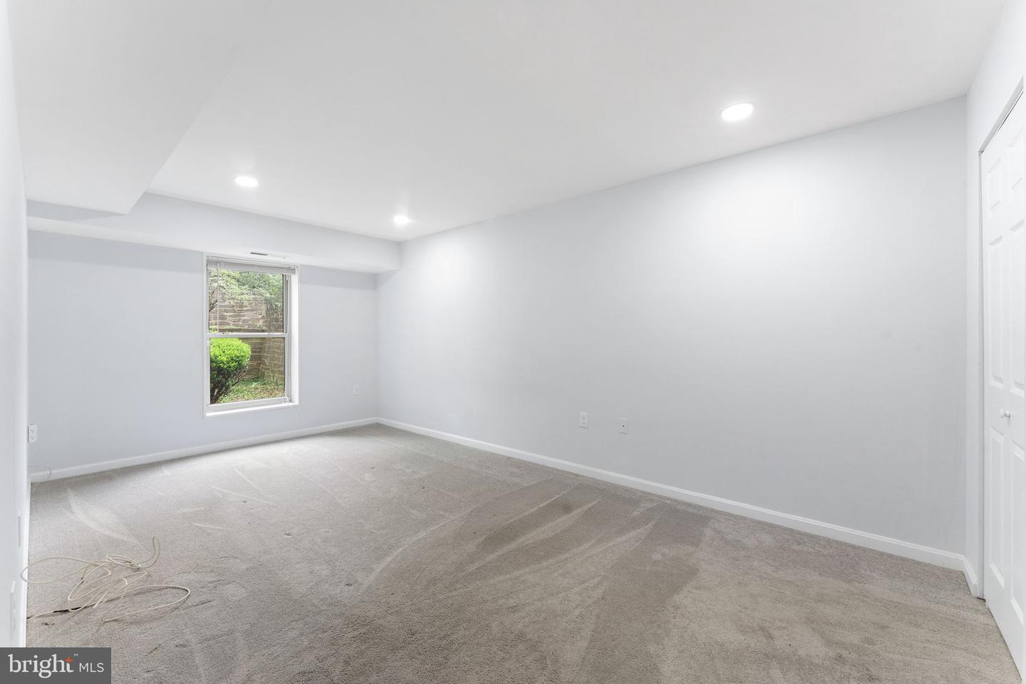 1 CANTERBURY SQ #101, ALEXANDRIA, Virginia 22304, 2 Bedrooms Bedrooms, ,1 BathroomBathrooms,Residential,For sale,1 CANTERBURY SQ #101,VAAX2048460 MLS # VAAX2048460