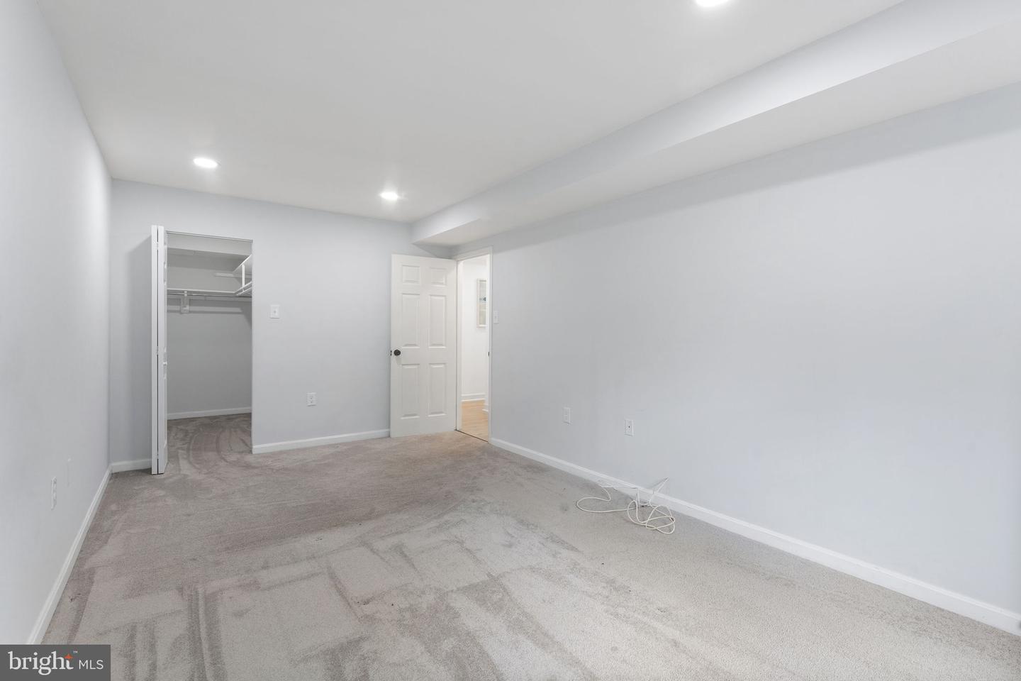 1 CANTERBURY SQ #101, ALEXANDRIA, Virginia 22304, 2 Bedrooms Bedrooms, ,1 BathroomBathrooms,Residential,For sale,1 CANTERBURY SQ #101,VAAX2048460 MLS # VAAX2048460