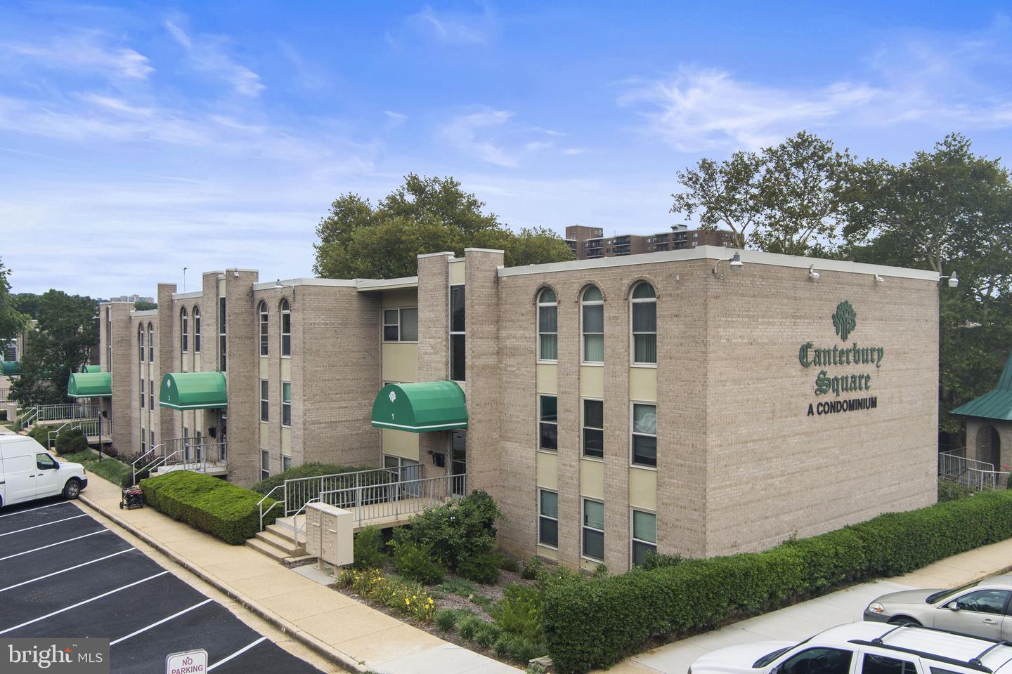 1 CANTERBURY SQ #101, ALEXANDRIA, Virginia 22304, 2 Bedrooms Bedrooms, ,1 BathroomBathrooms,Residential,For sale,1 CANTERBURY SQ #101,VAAX2048460 MLS # VAAX2048460