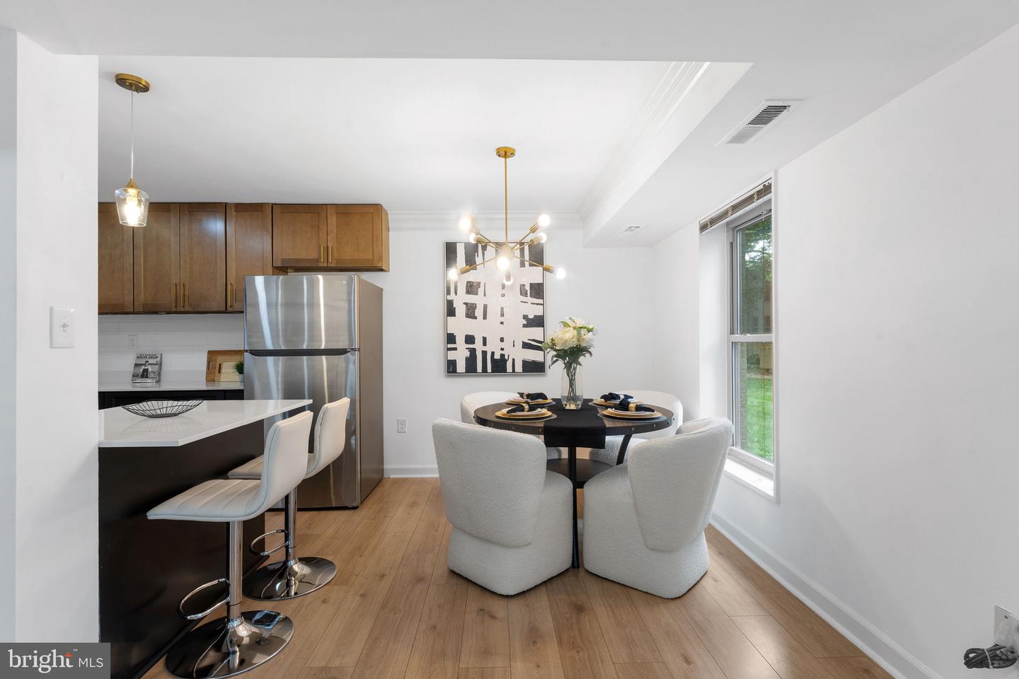 1 CANTERBURY SQ #101, ALEXANDRIA, Virginia 22304, 2 Bedrooms Bedrooms, ,1 BathroomBathrooms,Residential,For sale,1 CANTERBURY SQ #101,VAAX2048460 MLS # VAAX2048460