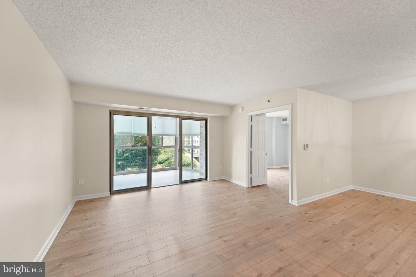 19385 CYPRESS RIDGE TER #522, LEESBURG, Virginia 20176, 2 Bedrooms Bedrooms, ,2 BathroomsBathrooms,Residential,For sale,19385 CYPRESS RIDGE TER #522,VALO2104358 MLS # VALO2104358