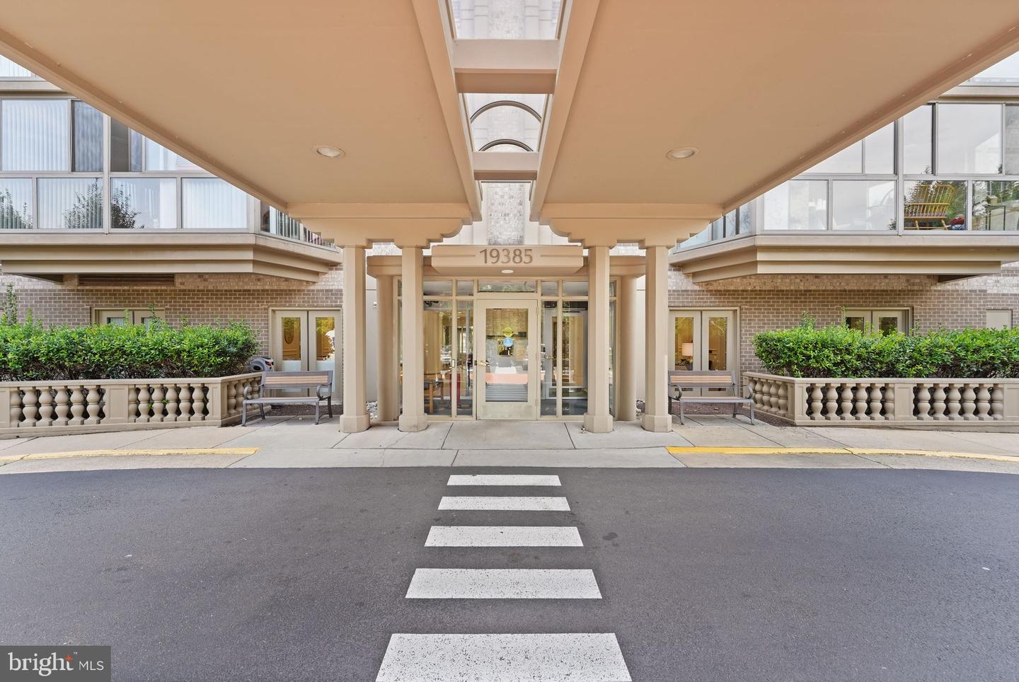 19385 CYPRESS RIDGE TER #522, LEESBURG, Virginia 20176, 2 Bedrooms Bedrooms, ,2 BathroomsBathrooms,Residential,For sale,19385 CYPRESS RIDGE TER #522,VALO2104358 MLS # VALO2104358