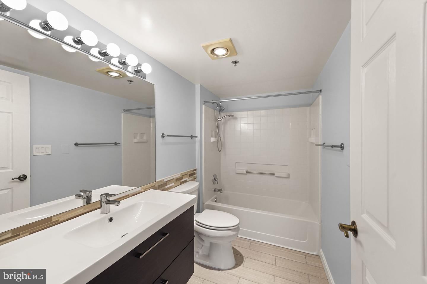 19385 CYPRESS RIDGE TER #522, LEESBURG, Virginia 20176, 2 Bedrooms Bedrooms, ,2 BathroomsBathrooms,Residential,For sale,19385 CYPRESS RIDGE TER #522,VALO2104358 MLS # VALO2104358