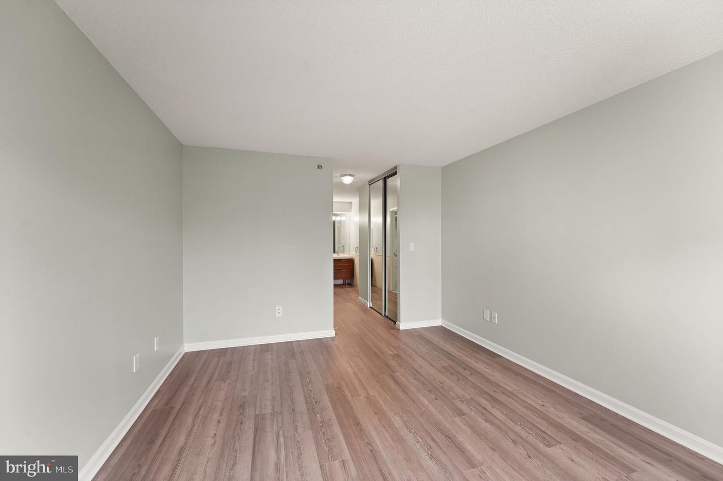 19385 CYPRESS RIDGE TER #522, LEESBURG, Virginia 20176, 2 Bedrooms Bedrooms, ,2 BathroomsBathrooms,Residential,For sale,19385 CYPRESS RIDGE TER #522,VALO2104358 MLS # VALO2104358