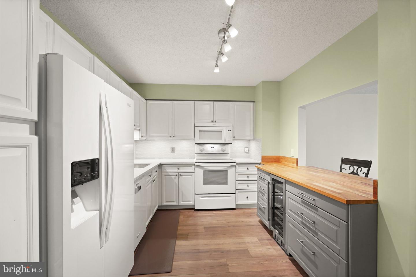 19385 CYPRESS RIDGE TER #522, LEESBURG, Virginia 20176, 2 Bedrooms Bedrooms, ,2 BathroomsBathrooms,Residential,For sale,19385 CYPRESS RIDGE TER #522,VALO2104358 MLS # VALO2104358