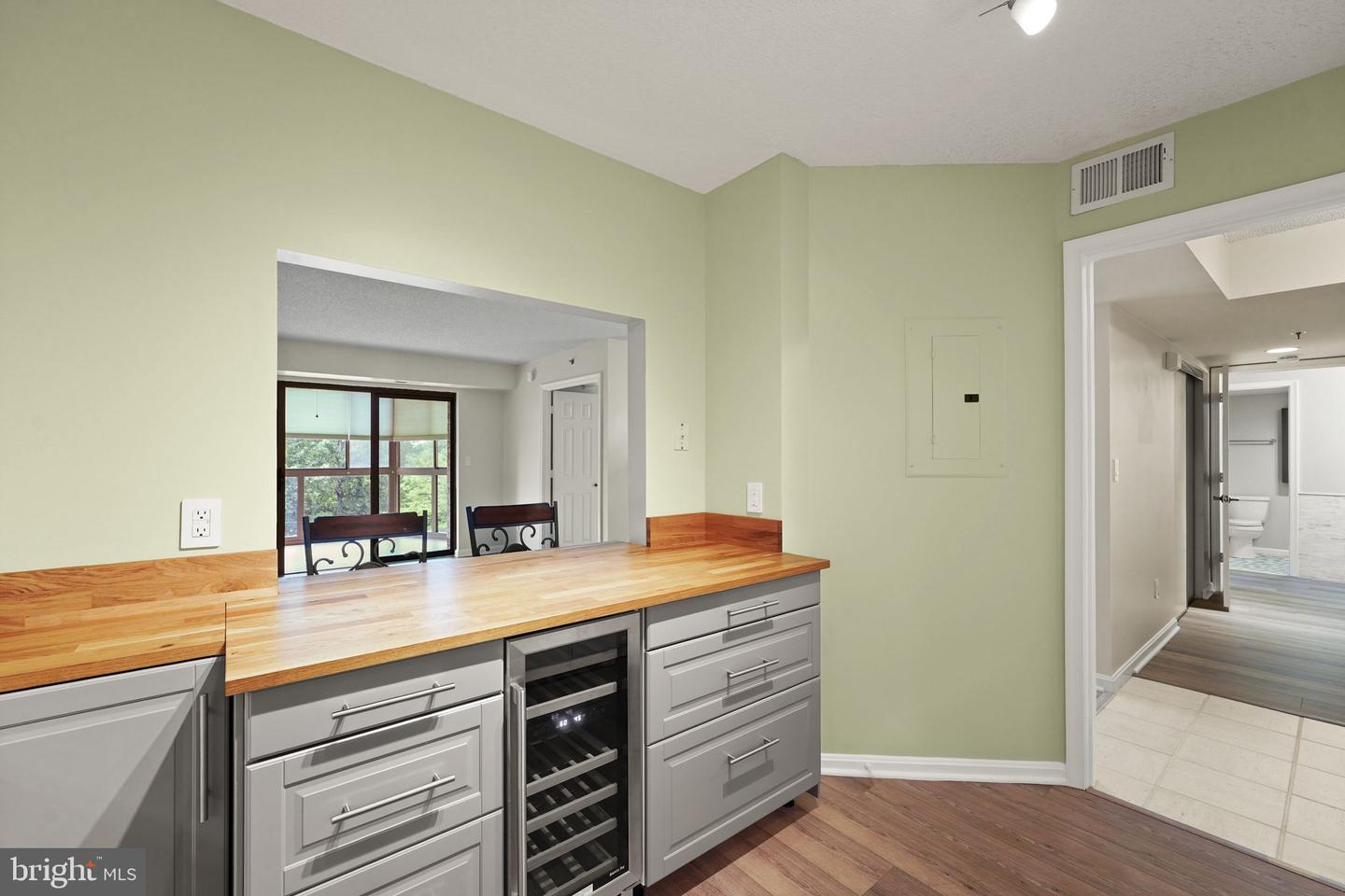 19385 CYPRESS RIDGE TER #522, LEESBURG, Virginia 20176, 2 Bedrooms Bedrooms, ,2 BathroomsBathrooms,Residential,For sale,19385 CYPRESS RIDGE TER #522,VALO2104358 MLS # VALO2104358