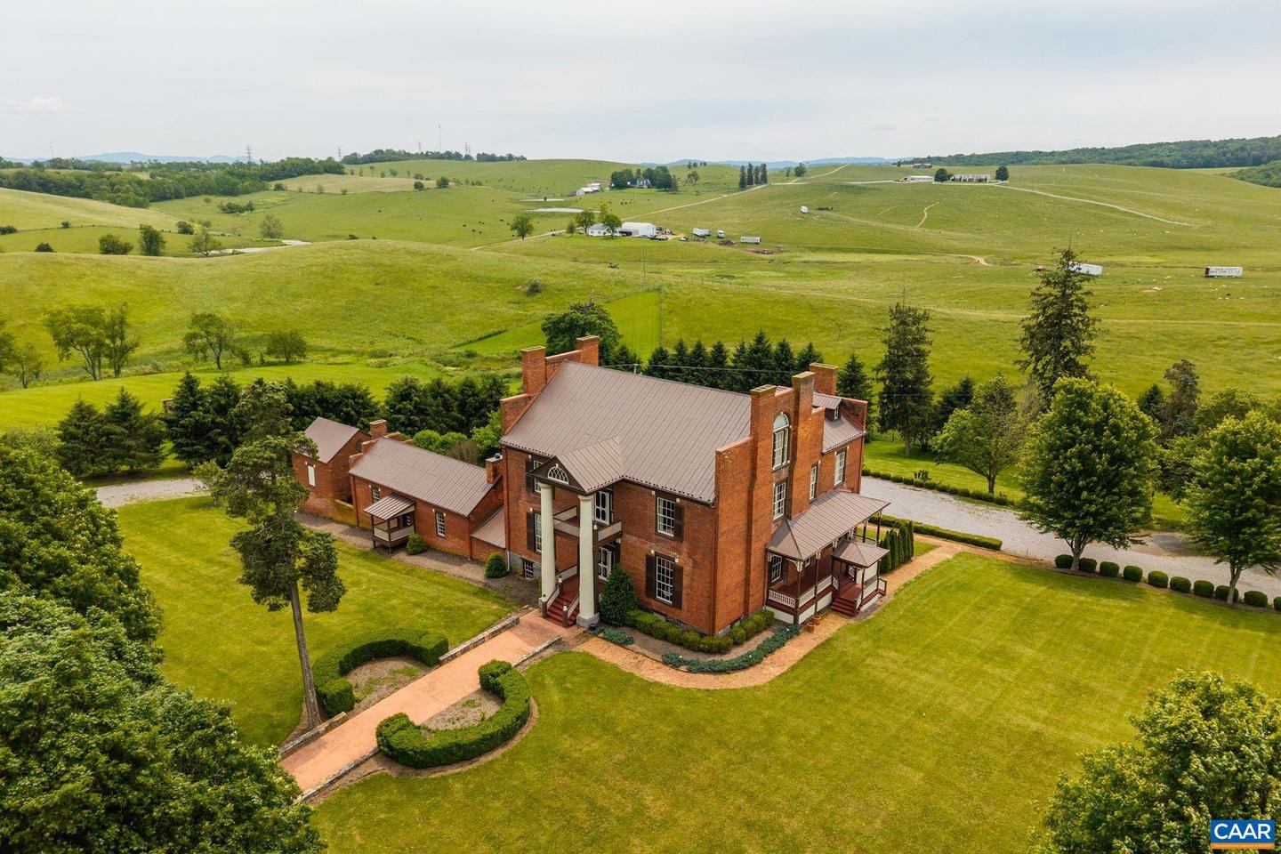 325B FACTORY OUTLET DR, MAX MEADOWS, Virginia 24360, 5 Bedrooms Bedrooms, ,3 BathroomsBathrooms,Residential,For sale,325B FACTORY OUTLET DR,667720 MLS # 667720