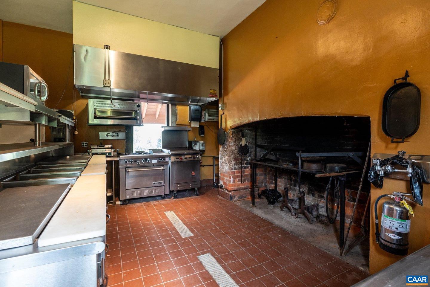325B FACTORY OUTLET DR, MAX MEADOWS, Virginia 24360, 5 Bedrooms Bedrooms, ,3 BathroomsBathrooms,Residential,For sale,325B FACTORY OUTLET DR,667720 MLS # 667720