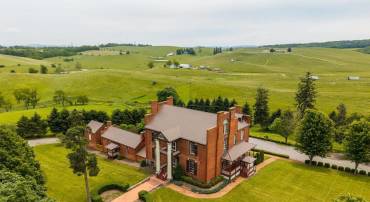 325B FACTORY OUTLET DR, MAX MEADOWS, Virginia 24360, 5 Bedrooms Bedrooms, ,3 BathroomsBathrooms,Residential,For sale,325B FACTORY OUTLET DR,667720 MLS # 667720