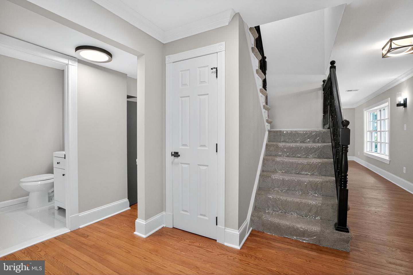 310 MISSOURI AVE, HERNDON, Virginia 20170, 4 Bedrooms Bedrooms, ,2 BathroomsBathrooms,Residential,For sale,310 MISSOURI AVE,VAFX2260686 MLS # VAFX2260686