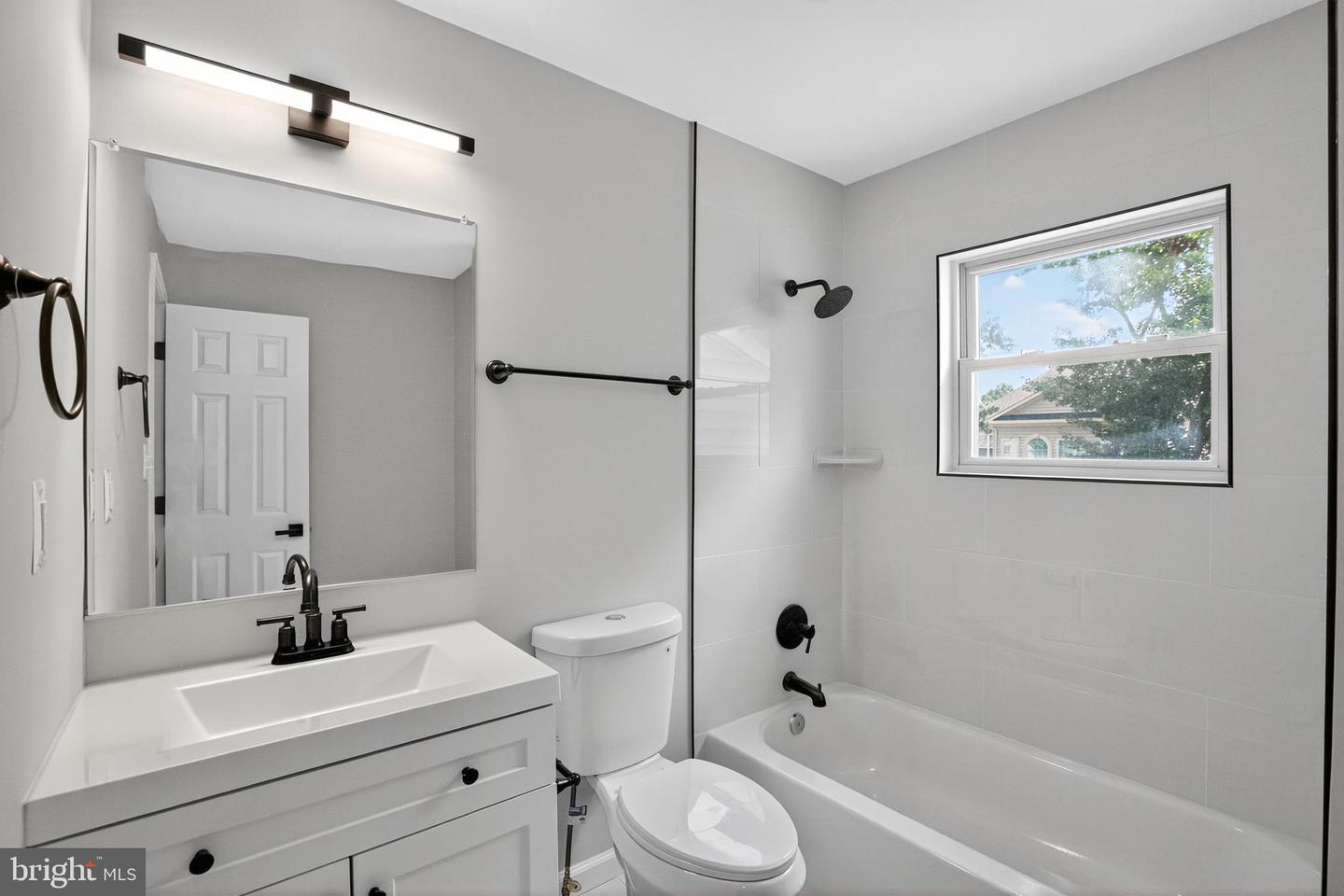 310 MISSOURI AVE, HERNDON, Virginia 20170, 4 Bedrooms Bedrooms, ,2 BathroomsBathrooms,Residential,For sale,310 MISSOURI AVE,VAFX2260686 MLS # VAFX2260686