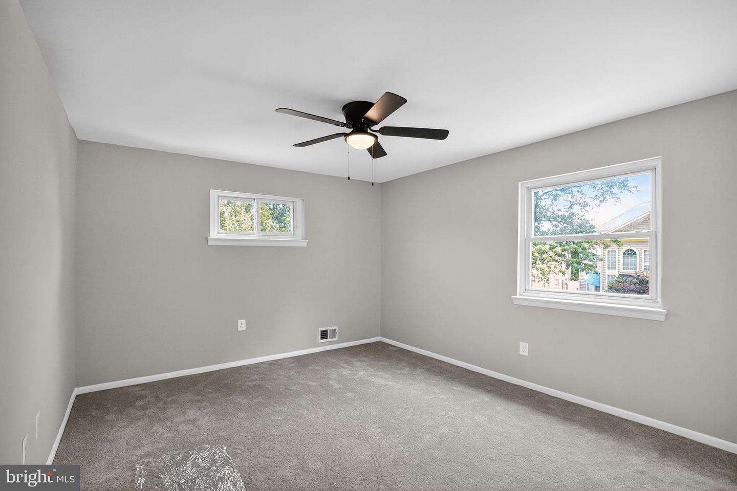 310 MISSOURI AVE, HERNDON, Virginia 20170, 4 Bedrooms Bedrooms, ,2 BathroomsBathrooms,Residential,For sale,310 MISSOURI AVE,VAFX2260686 MLS # VAFX2260686