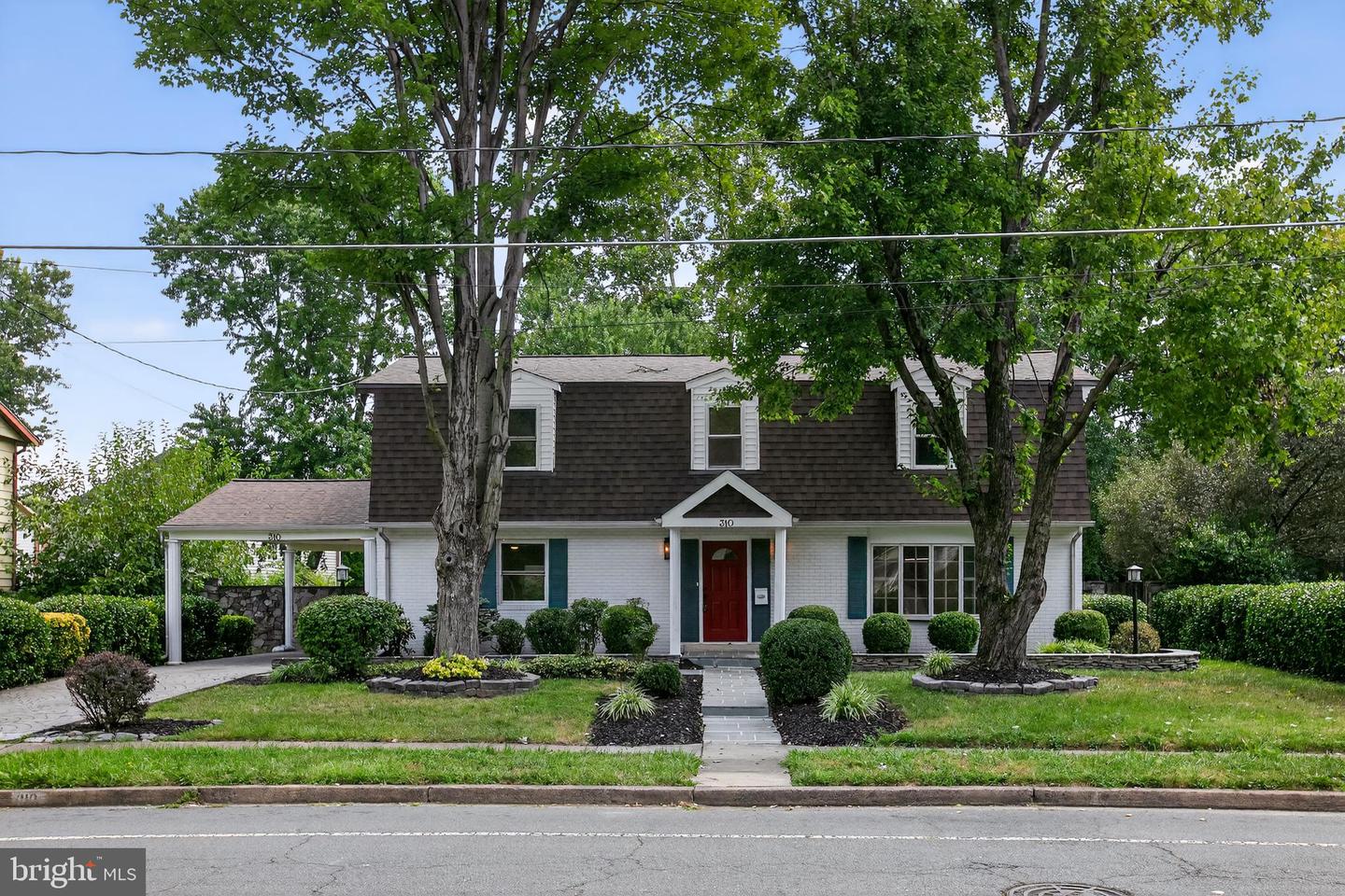 310 MISSOURI AVE, HERNDON, Virginia 20170, 4 Bedrooms Bedrooms, ,2 BathroomsBathrooms,Residential,For sale,310 MISSOURI AVE,VAFX2260686 MLS # VAFX2260686