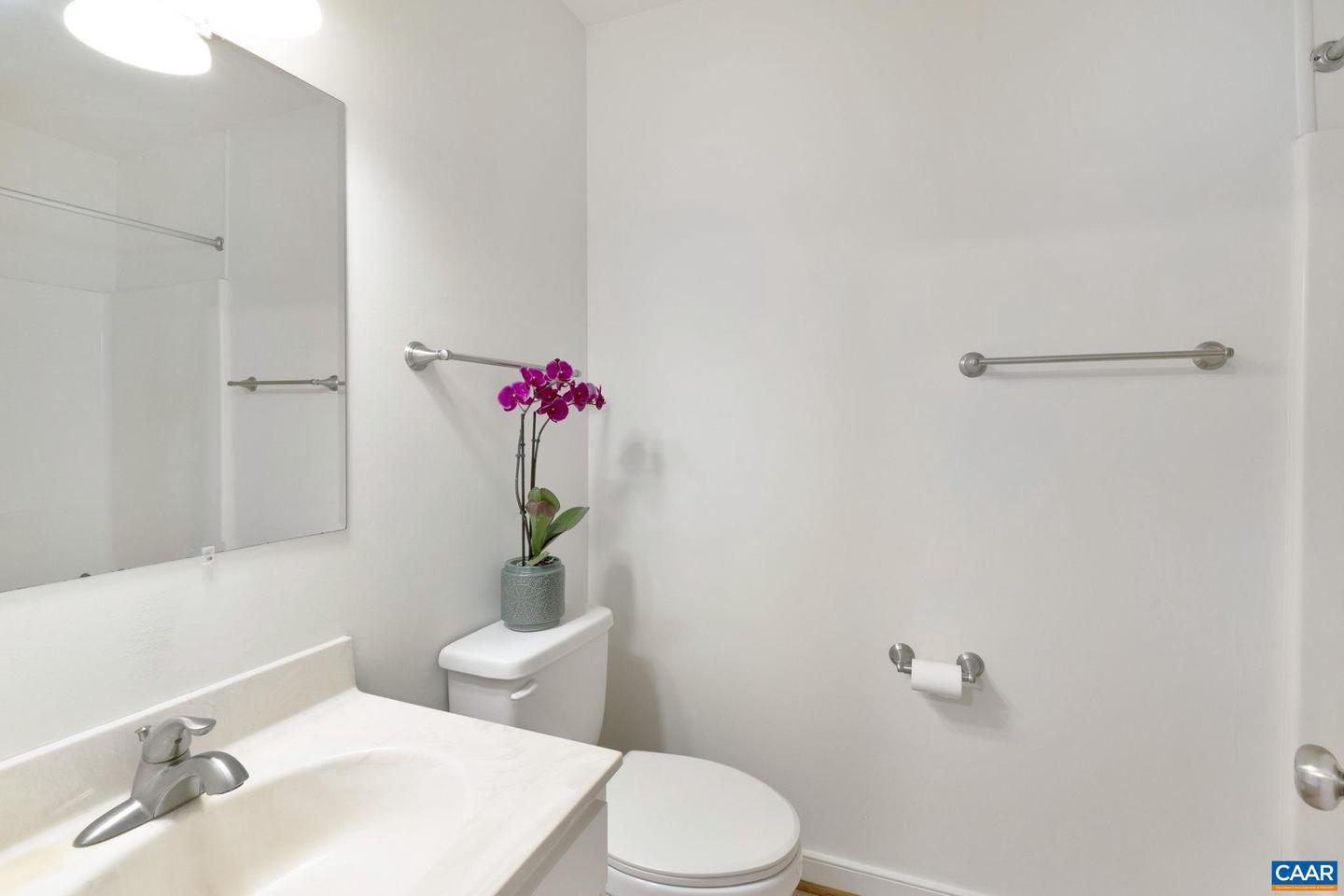 2752 HYDRAULIC RD, CHARLOTTESVILLE, Virginia 22901, 3 Bedrooms Bedrooms, ,2 BathroomsBathrooms,Residential,For sale,2752 HYDRAULIC RD,667732 MLS # 667732