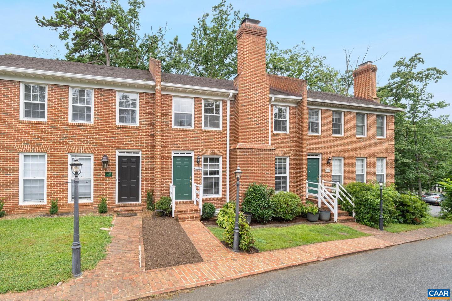 2752 HYDRAULIC RD, CHARLOTTESVILLE, Virginia 22901, 3 Bedrooms Bedrooms, ,2 BathroomsBathrooms,Residential,For sale,2752 HYDRAULIC RD,667732 MLS # 667732