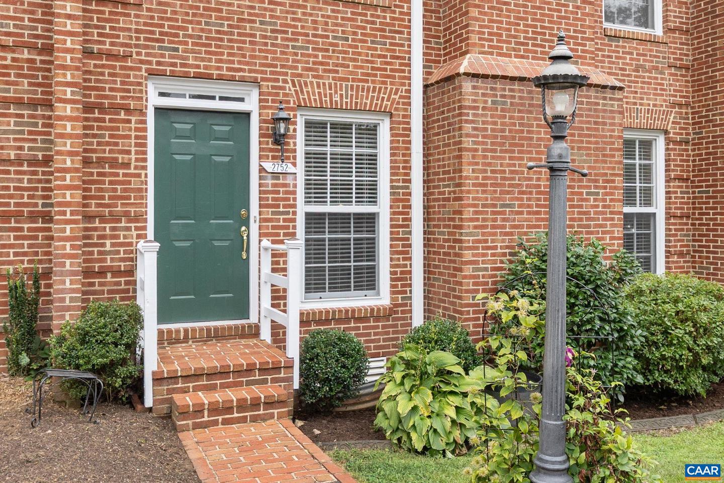 2752 HYDRAULIC RD, CHARLOTTESVILLE, Virginia 22901, 3 Bedrooms Bedrooms, ,2 BathroomsBathrooms,Residential,For sale,2752 HYDRAULIC RD,667732 MLS # 667732