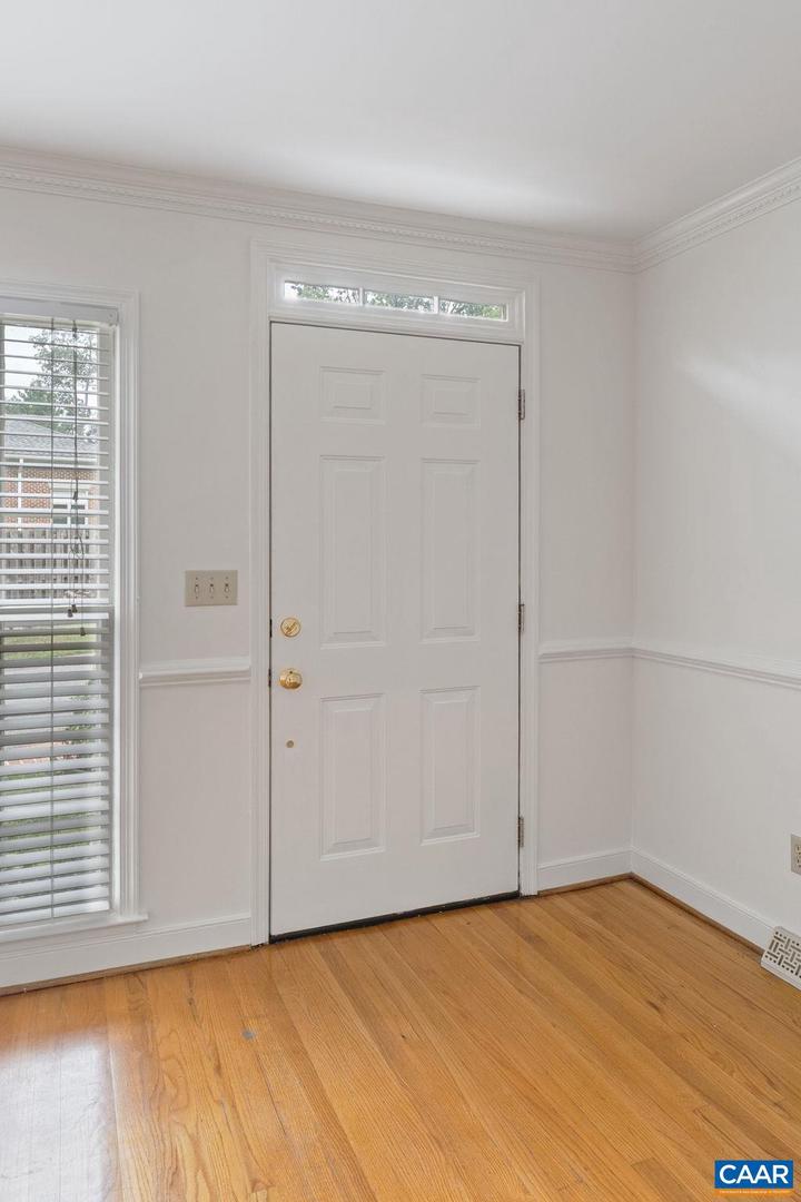 2752 HYDRAULIC RD, CHARLOTTESVILLE, Virginia 22901, 3 Bedrooms Bedrooms, ,2 BathroomsBathrooms,Residential,For sale,2752 HYDRAULIC RD,667732 MLS # 667732