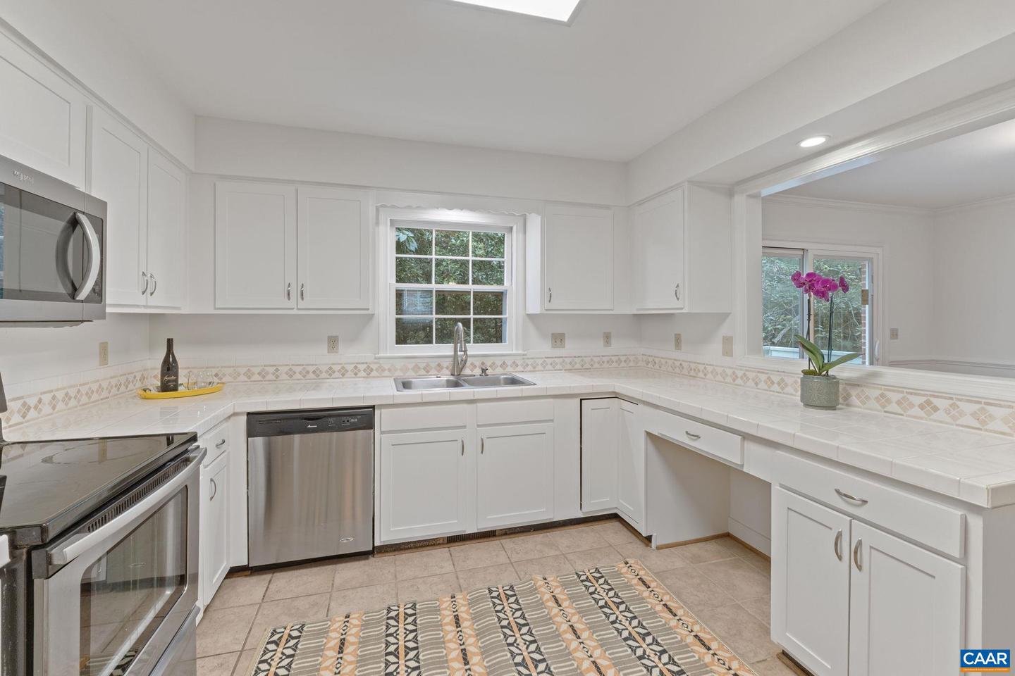 2752 HYDRAULIC RD, CHARLOTTESVILLE, Virginia 22901, 3 Bedrooms Bedrooms, ,2 BathroomsBathrooms,Residential,For sale,2752 HYDRAULIC RD,667732 MLS # 667732