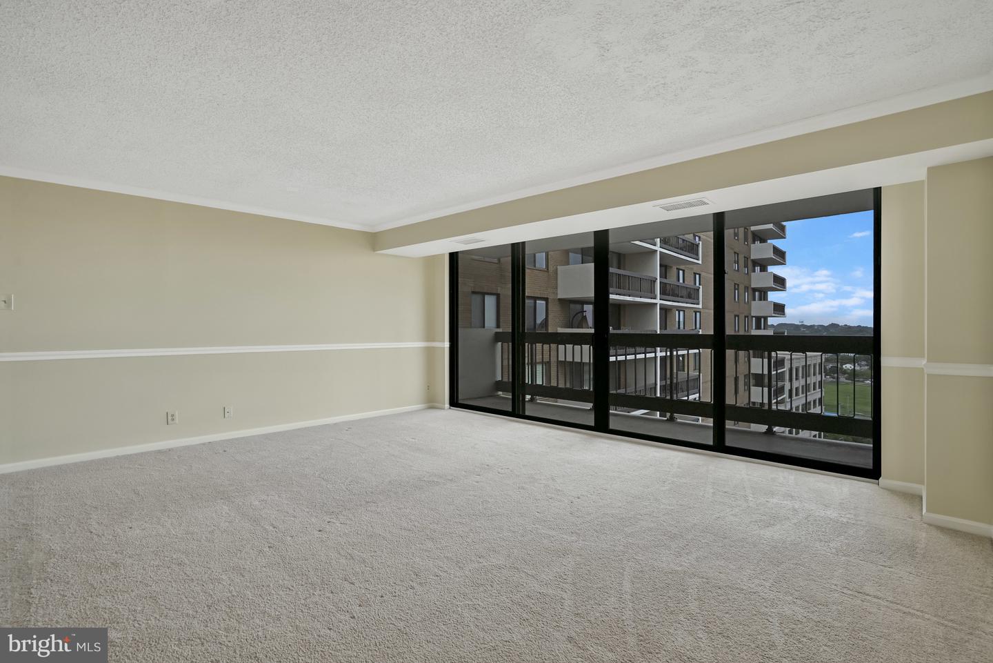 3800 FAIRFAX DR #1411, ARLINGTON, Virginia 22203, 2 Bedrooms Bedrooms, ,2 BathroomsBathrooms,Residential,For sale,3800 FAIRFAX DR #1411,VAAR2060538 MLS # VAAR2060538
