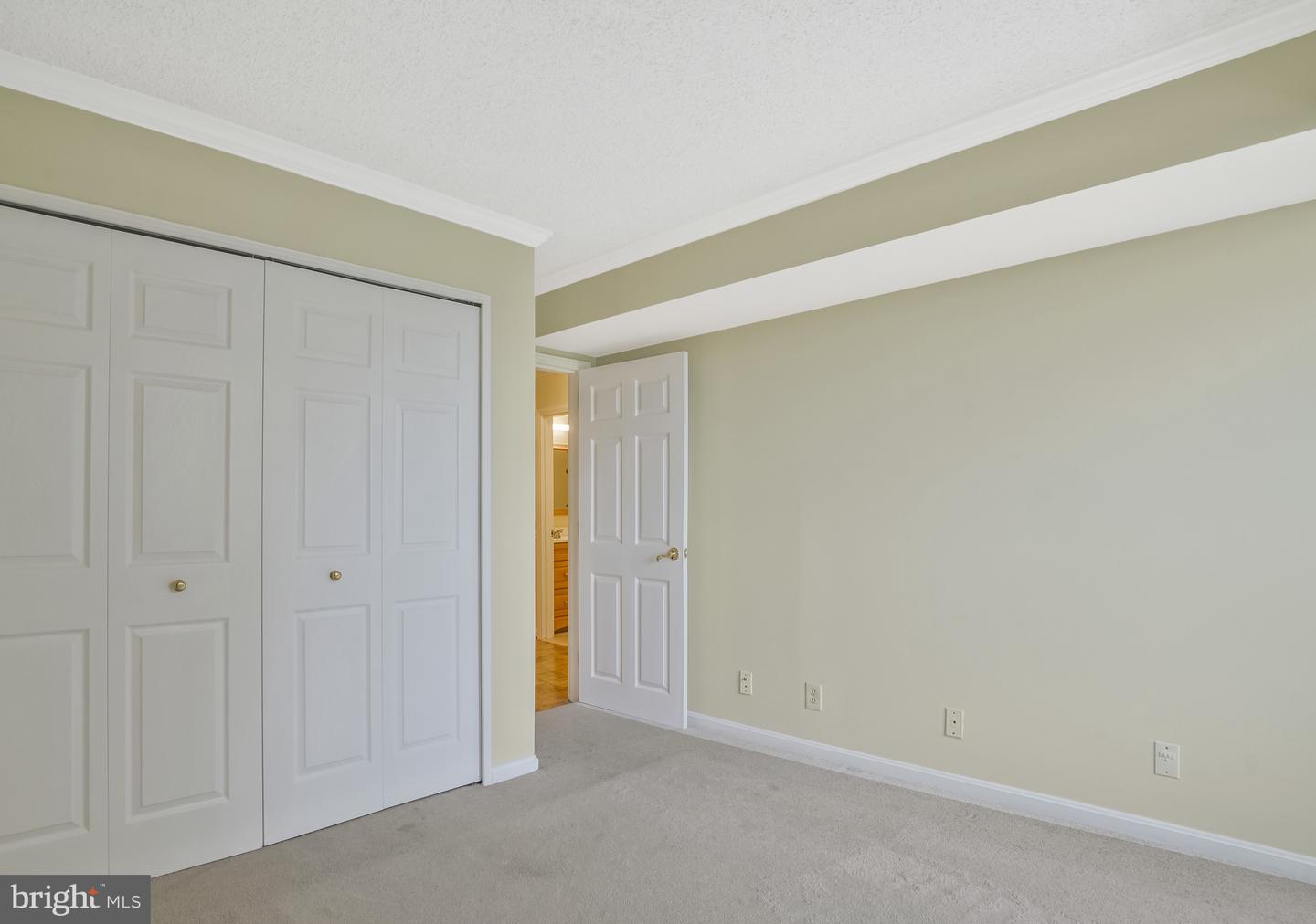 3800 FAIRFAX DR #1411, ARLINGTON, Virginia 22203, 2 Bedrooms Bedrooms, ,2 BathroomsBathrooms,Residential,For sale,3800 FAIRFAX DR #1411,VAAR2060538 MLS # VAAR2060538