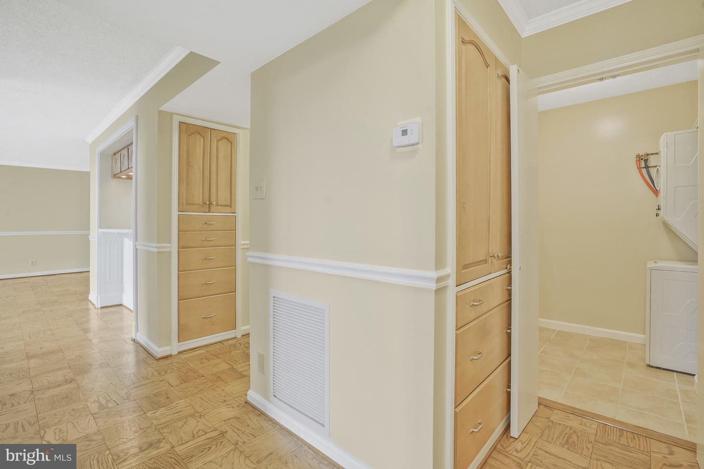 3800 FAIRFAX DR #1411, ARLINGTON, Virginia 22203, 2 Bedrooms Bedrooms, ,2 BathroomsBathrooms,Residential,For sale,3800 FAIRFAX DR #1411,VAAR2060538 MLS # VAAR2060538