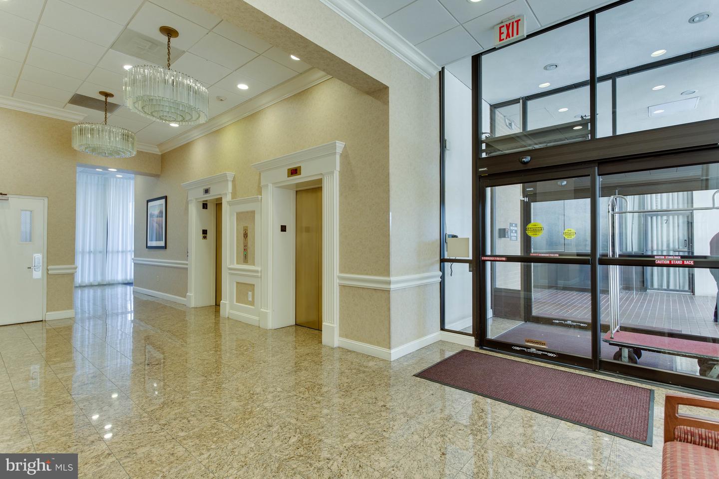 3800 FAIRFAX DR #1411, ARLINGTON, Virginia 22203, 2 Bedrooms Bedrooms, ,2 BathroomsBathrooms,Residential,For sale,3800 FAIRFAX DR #1411,VAAR2060538 MLS # VAAR2060538