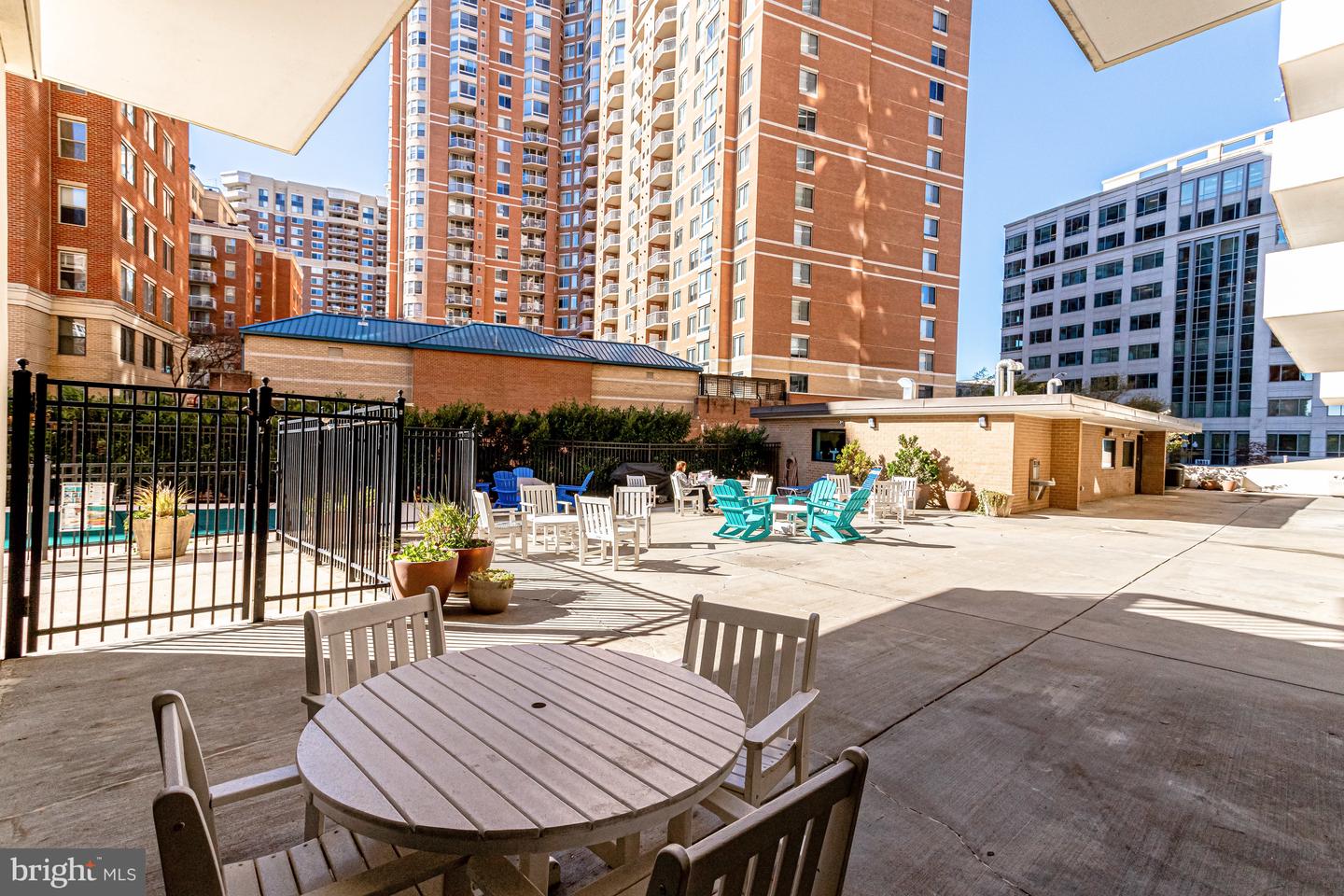 3800 FAIRFAX DR #1411, ARLINGTON, Virginia 22203, 2 Bedrooms Bedrooms, ,2 BathroomsBathrooms,Residential,For sale,3800 FAIRFAX DR #1411,VAAR2060538 MLS # VAAR2060538