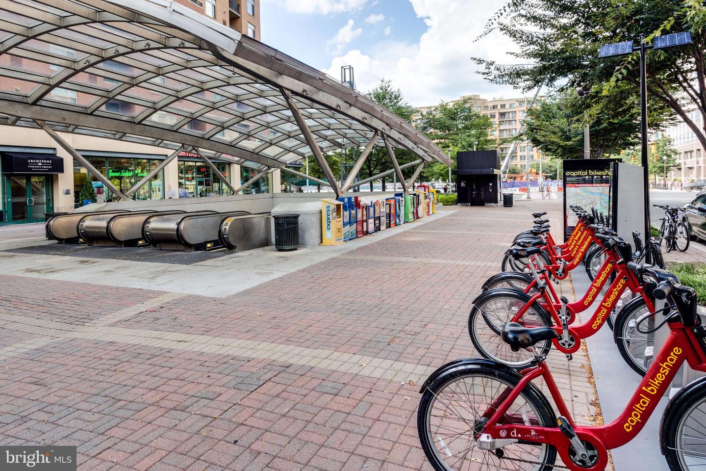 3800 FAIRFAX DR #1411, ARLINGTON, Virginia 22203, 2 Bedrooms Bedrooms, ,2 BathroomsBathrooms,Residential,For sale,3800 FAIRFAX DR #1411,VAAR2060538 MLS # VAAR2060538
