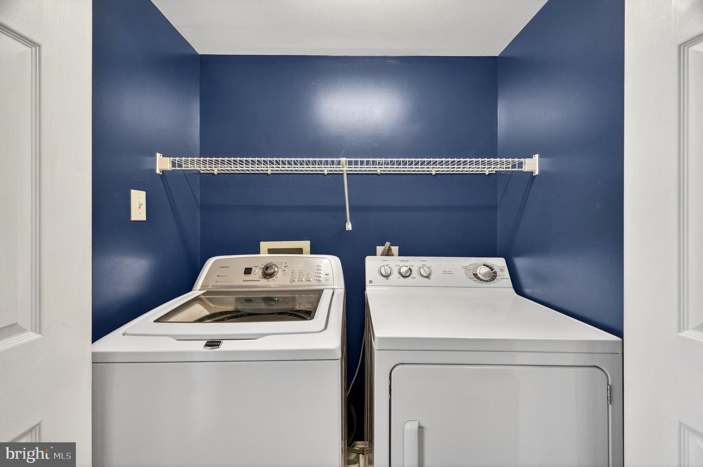 341 BARNFIELD SQ NE, LEESBURG, Virginia 20176, 3 Bedrooms Bedrooms, ,2 BathroomsBathrooms,Residential,For sale,341 BARNFIELD SQ NE,VALO2101818 MLS # VALO2101818