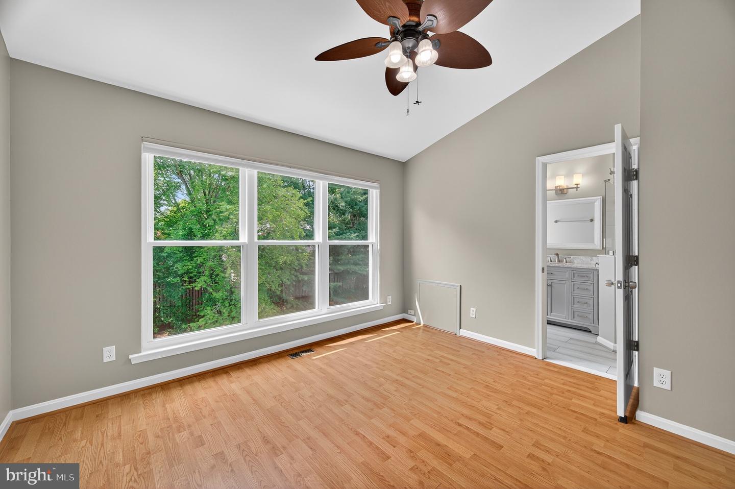 341 BARNFIELD SQ NE, LEESBURG, Virginia 20176, 3 Bedrooms Bedrooms, ,2 BathroomsBathrooms,Residential,For sale,341 BARNFIELD SQ NE,VALO2101818 MLS # VALO2101818