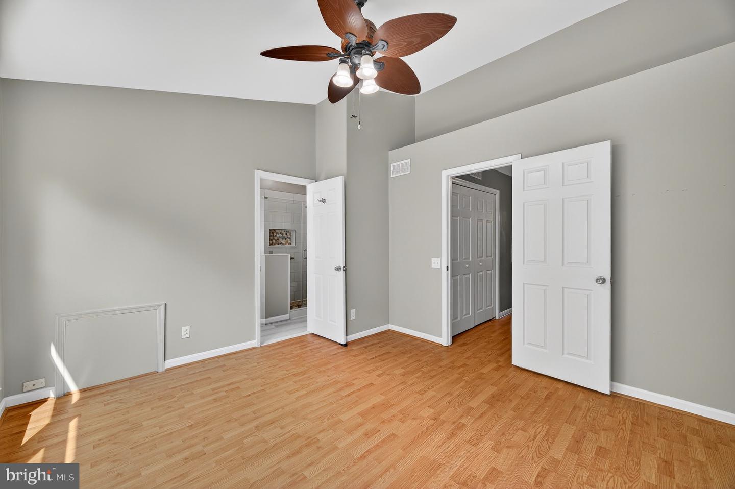 341 BARNFIELD SQ NE, LEESBURG, Virginia 20176, 3 Bedrooms Bedrooms, ,2 BathroomsBathrooms,Residential,For sale,341 BARNFIELD SQ NE,VALO2101818 MLS # VALO2101818