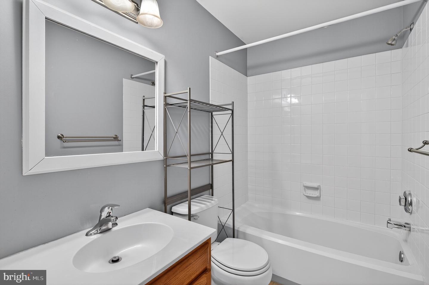 341 BARNFIELD SQ NE, LEESBURG, Virginia 20176, 3 Bedrooms Bedrooms, ,2 BathroomsBathrooms,Residential,For sale,341 BARNFIELD SQ NE,VALO2101818 MLS # VALO2101818