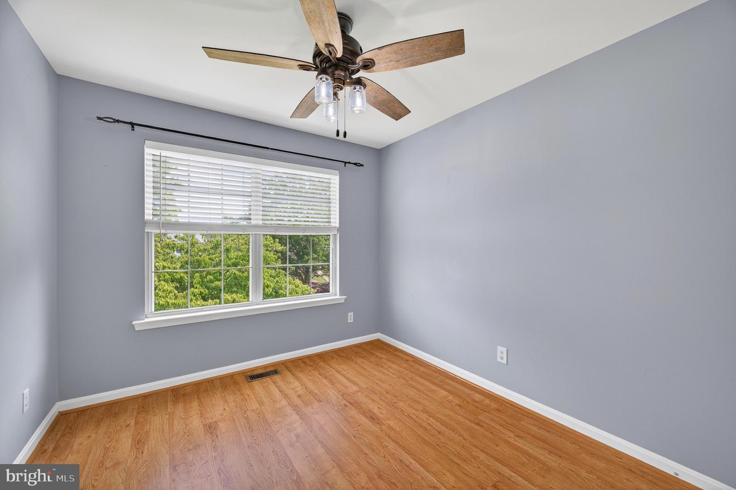 341 BARNFIELD SQ NE, LEESBURG, Virginia 20176, 3 Bedrooms Bedrooms, ,2 BathroomsBathrooms,Residential,For sale,341 BARNFIELD SQ NE,VALO2101818 MLS # VALO2101818