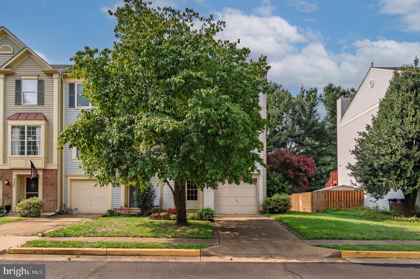 341 BARNFIELD SQ NE, LEESBURG, Virginia 20176, 3 Bedrooms Bedrooms, ,2 BathroomsBathrooms,Residential,For sale,341 BARNFIELD SQ NE,VALO2101818 MLS # VALO2101818