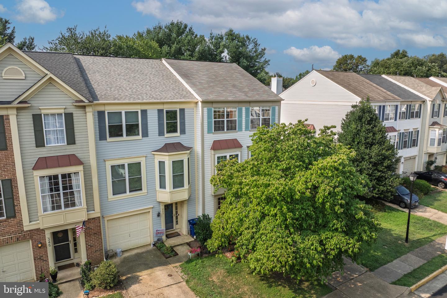 341 BARNFIELD SQ NE, LEESBURG, Virginia 20176, 3 Bedrooms Bedrooms, ,2 BathroomsBathrooms,Residential,For sale,341 BARNFIELD SQ NE,VALO2101818 MLS # VALO2101818