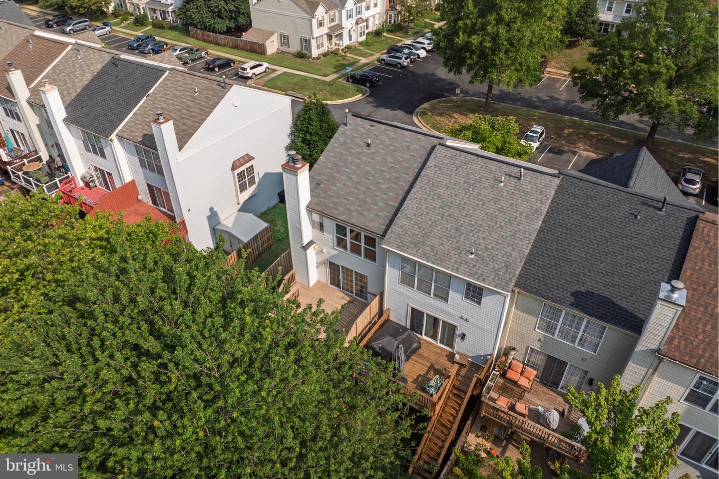 341 BARNFIELD SQ NE, LEESBURG, Virginia 20176, 3 Bedrooms Bedrooms, ,2 BathroomsBathrooms,Residential,For sale,341 BARNFIELD SQ NE,VALO2101818 MLS # VALO2101818