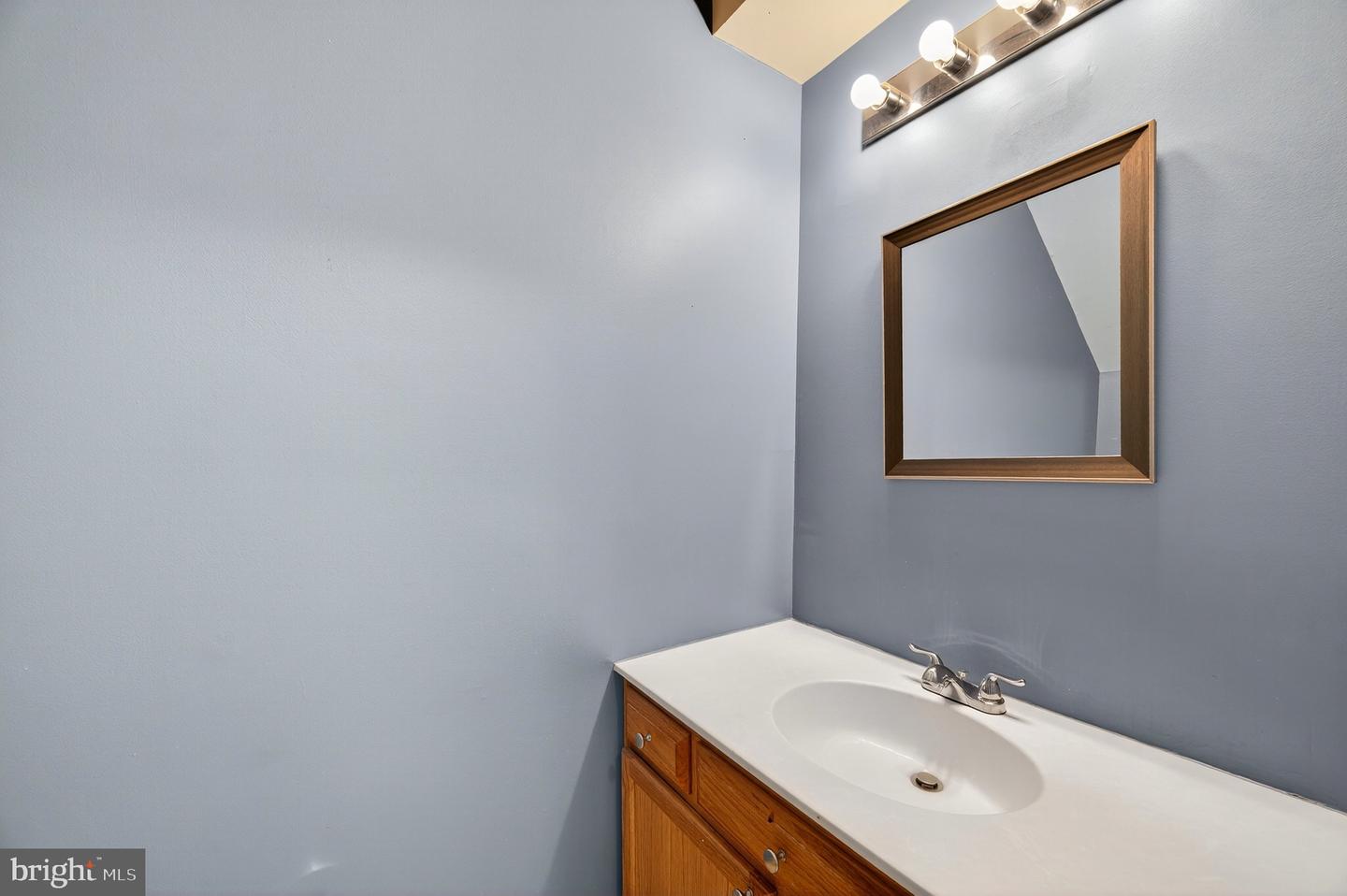 341 BARNFIELD SQ NE, LEESBURG, Virginia 20176, 3 Bedrooms Bedrooms, ,2 BathroomsBathrooms,Residential,For sale,341 BARNFIELD SQ NE,VALO2101818 MLS # VALO2101818