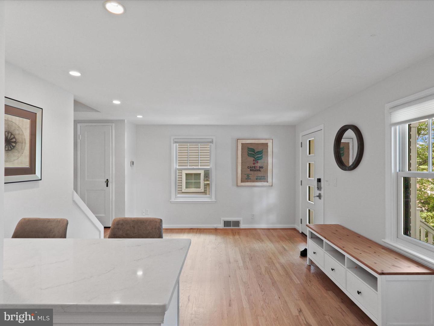 1453 N LONGFELLOW ST, ARLINGTON, Virginia 22205, 3 Bedrooms Bedrooms, ,2 BathroomsBathrooms,Residential,For sale,1453 N LONGFELLOW ST,VAAR2061306 MLS # VAAR2061306