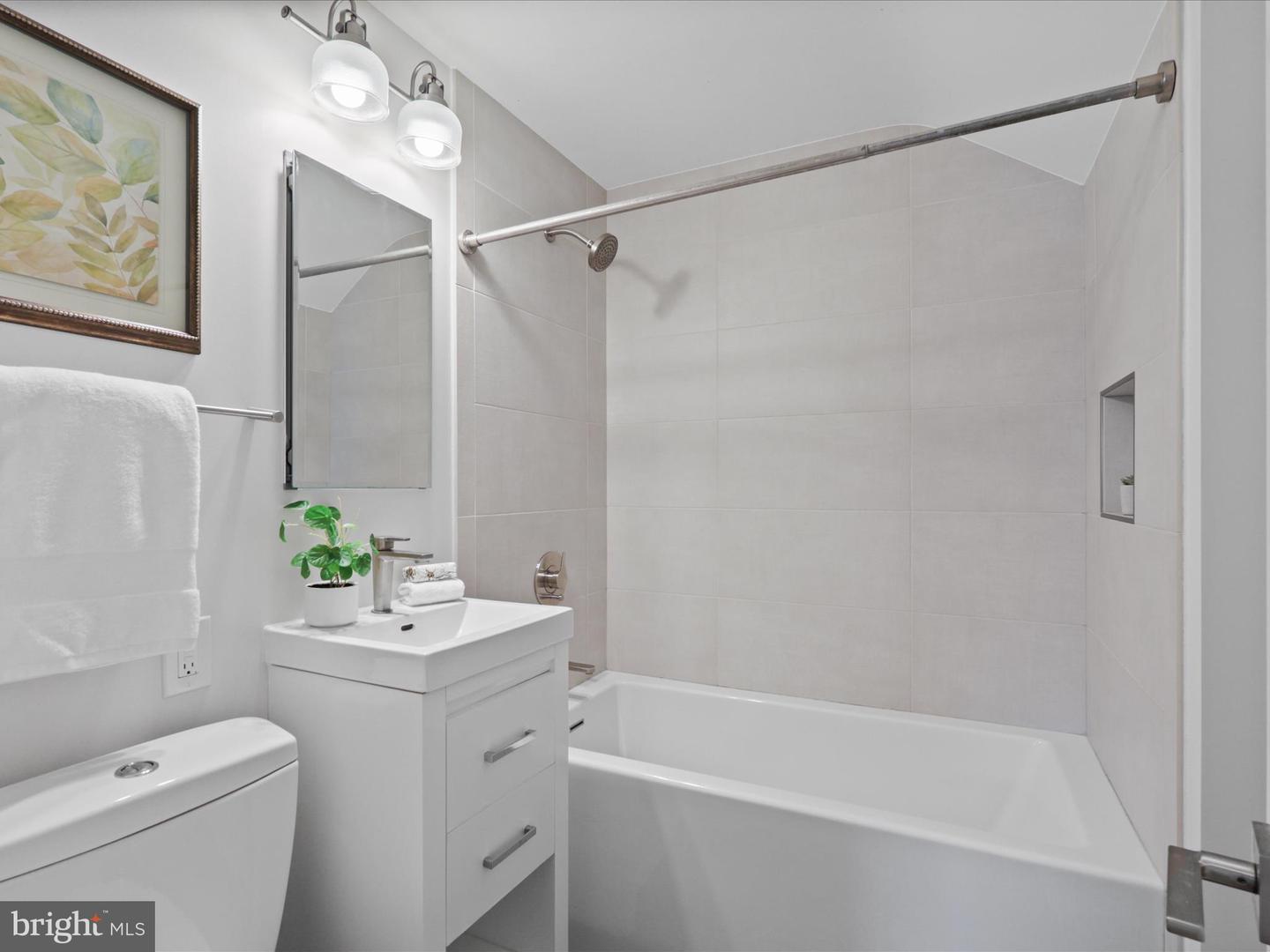 1453 N LONGFELLOW ST, ARLINGTON, Virginia 22205, 3 Bedrooms Bedrooms, ,2 BathroomsBathrooms,Residential,For sale,1453 N LONGFELLOW ST,VAAR2061306 MLS # VAAR2061306