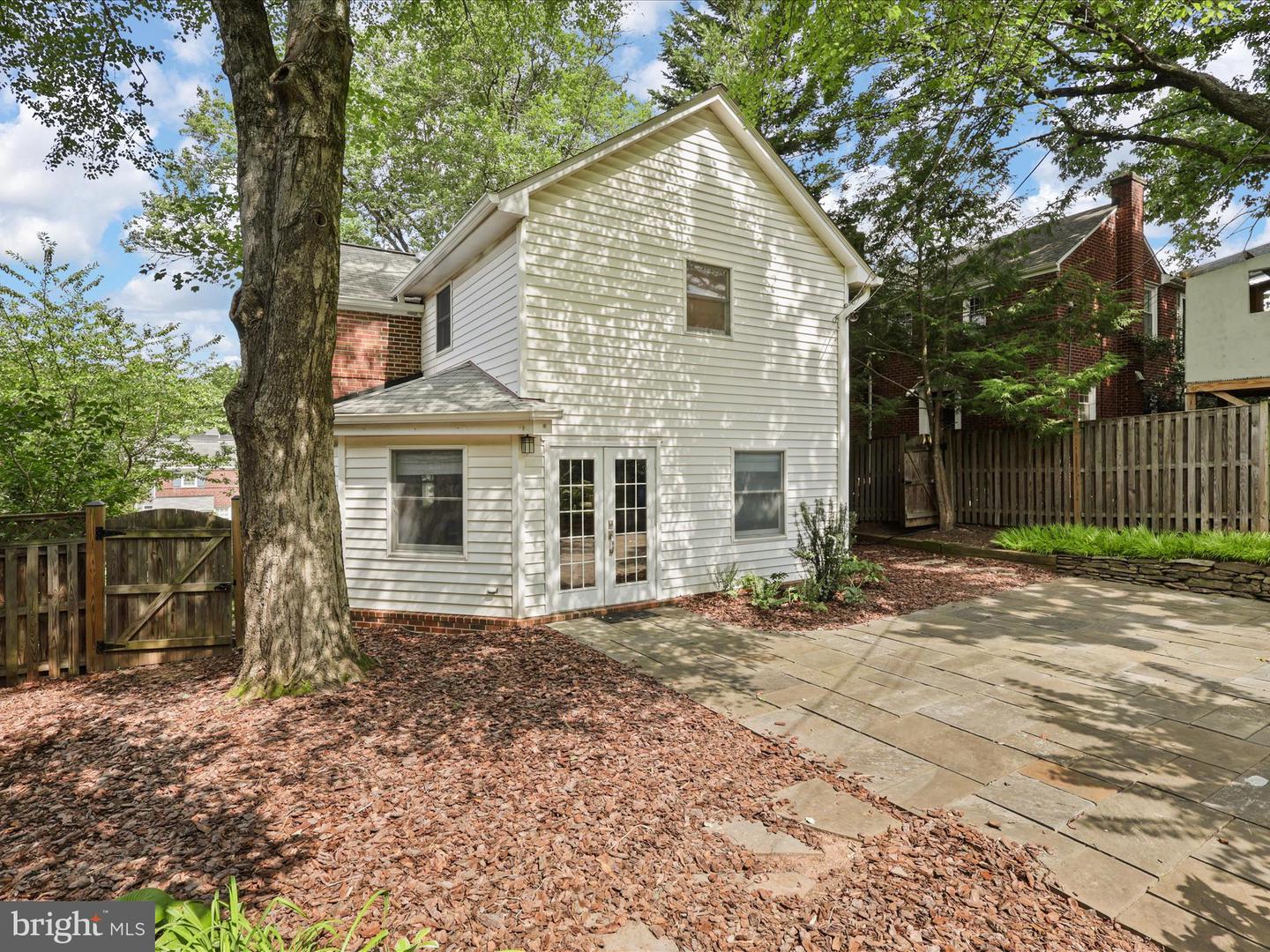 1453 N LONGFELLOW ST, ARLINGTON, Virginia 22205, 3 Bedrooms Bedrooms, ,2 BathroomsBathrooms,Residential,For sale,1453 N LONGFELLOW ST,VAAR2061306 MLS # VAAR2061306