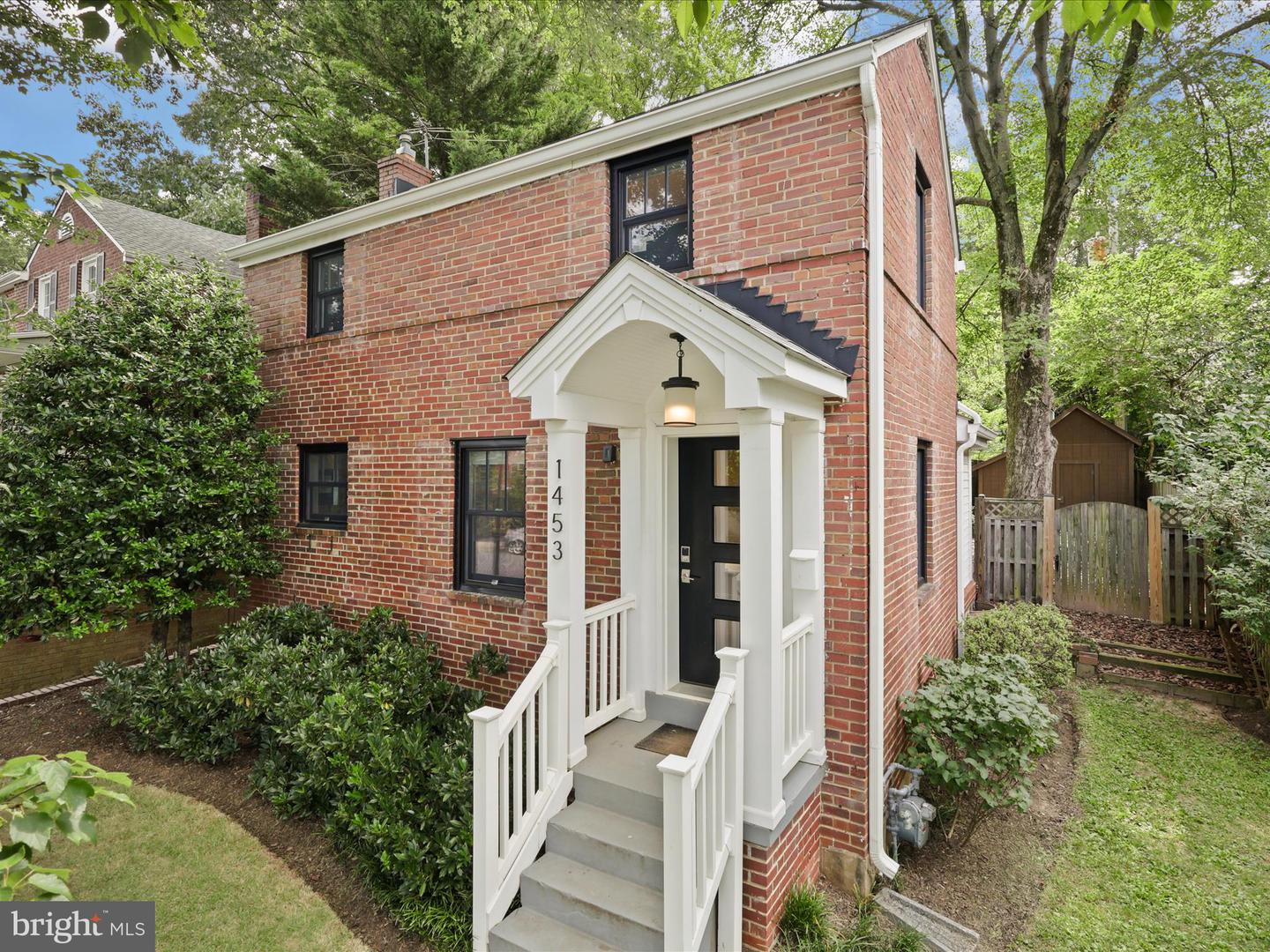 1453 N LONGFELLOW ST, ARLINGTON, Virginia 22205, 3 Bedrooms Bedrooms, ,2 BathroomsBathrooms,Residential,For sale,1453 N LONGFELLOW ST,VAAR2061306 MLS # VAAR2061306