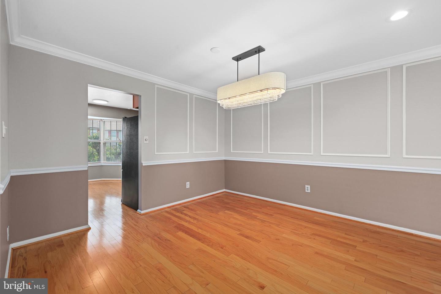 4180 PLEASANT MEADOW CT #104A, CHANTILLY, Virginia 20151, 2 Bedrooms Bedrooms, 9 Rooms Rooms,2 BathroomsBathrooms,Residential,For sale,4180 PLEASANT MEADOW CT #104A,VAFX2259116 MLS # VAFX2259116