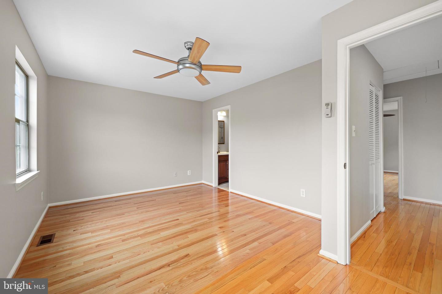 4180 PLEASANT MEADOW CT #104A, CHANTILLY, Virginia 20151, 2 Bedrooms Bedrooms, 9 Rooms Rooms,2 BathroomsBathrooms,Residential,For sale,4180 PLEASANT MEADOW CT #104A,VAFX2259116 MLS # VAFX2259116